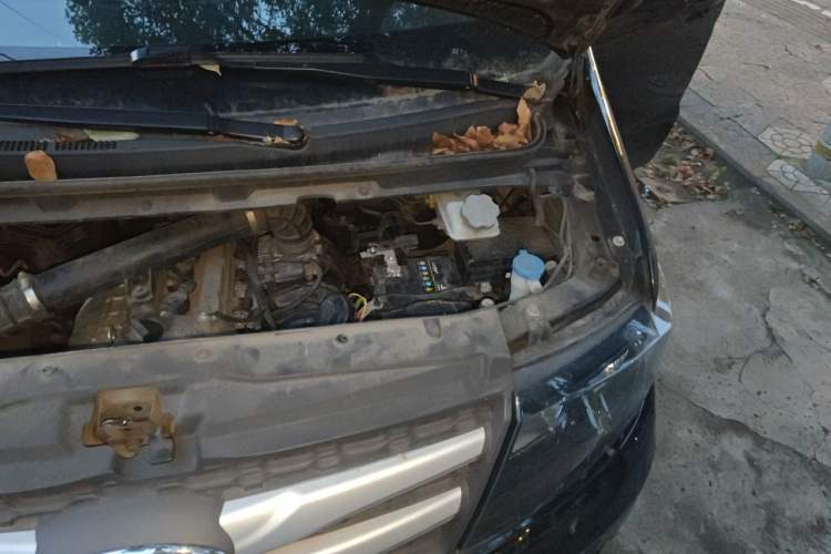 Used JAC Refine M3 2019 1.8L 5-Seater Express Edition Engine Bay Left