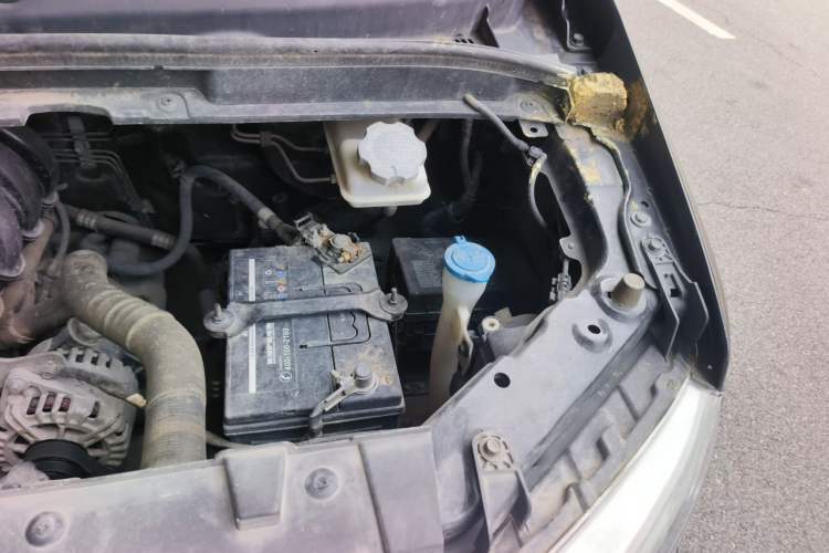 Used JAC Refine M3 2019 IKEA Edition 1.6L Luxury Smart Model Engine Bay Left