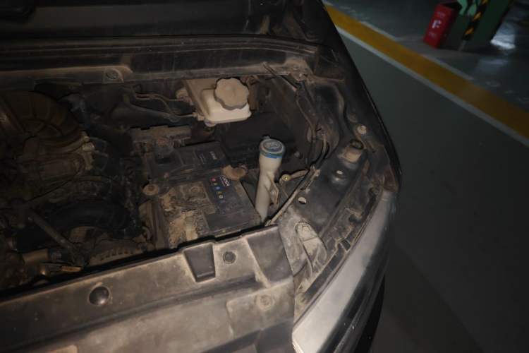 Used JAC Refine M3 2019 IKEA Edition 1.8L Luxury Smart Model Engine Bay Left