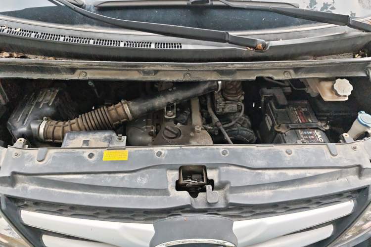 Used JAC Refine M3 2019 Creator Edition 1.8L Luxury Model Engine Bay