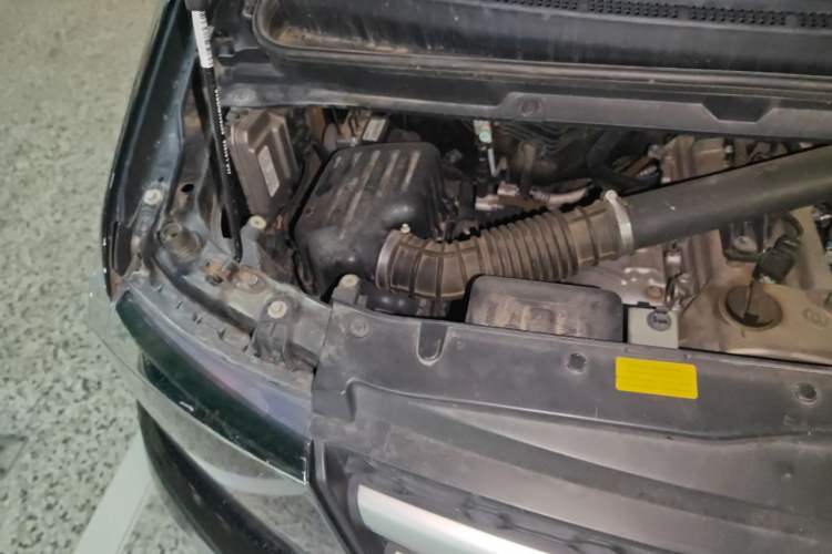 Used JAC Refine M3 2019 Creator Edition 1.8L Luxury Model Engine Bay Right