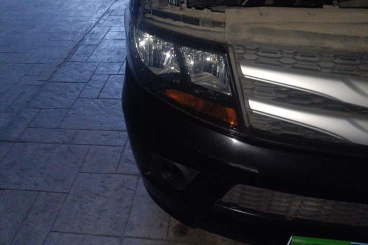 Used JAC Refine M3 2019 PLUS Maker Edition 1.8L Luxury Model Engine Bay Right