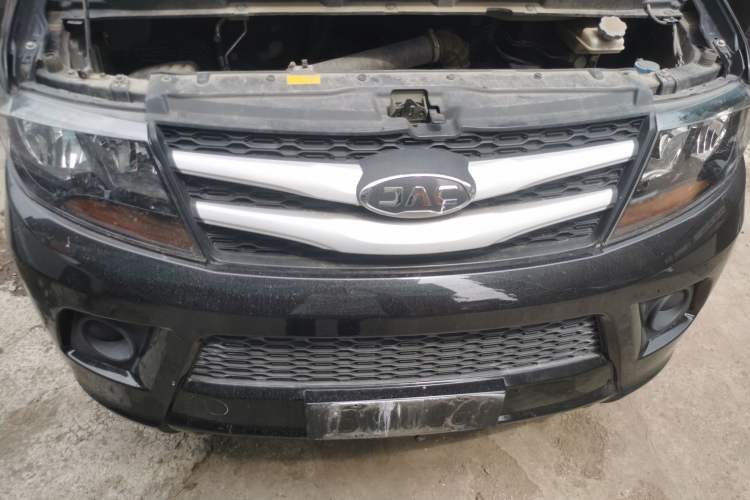 Used JAC Refine M3 2019 PLUS Maker Edition 1.8L Luxury Model Engine Bay