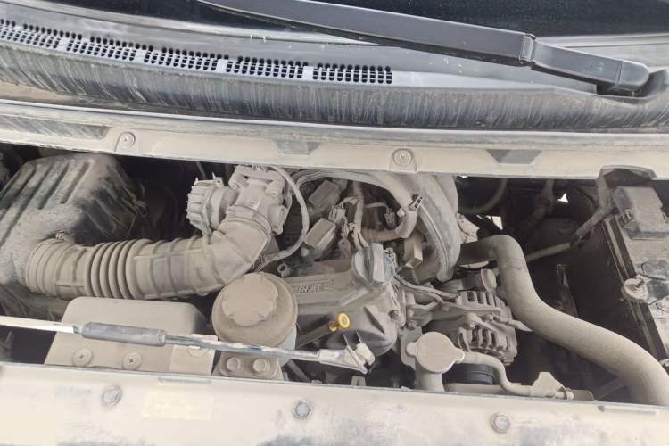 Used JAC Refine M3  Engine Bay