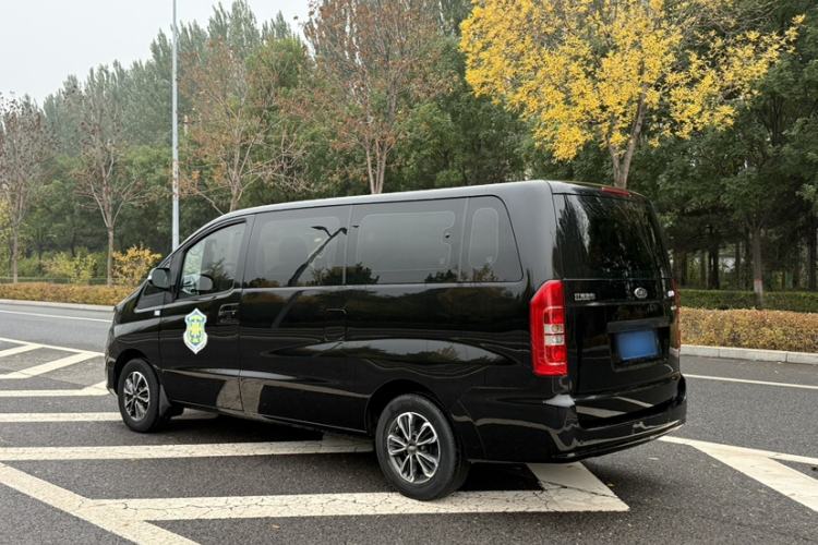 Used JAC Refine M3 2019 PLUS IKEA Edition 1.8L Luxury 9-Seater Exterior 4