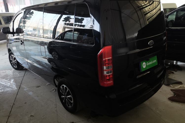 Used JAC Refine M3 2019 PLUS IKEA Edition 1.8L Luxury Model Exterior 5