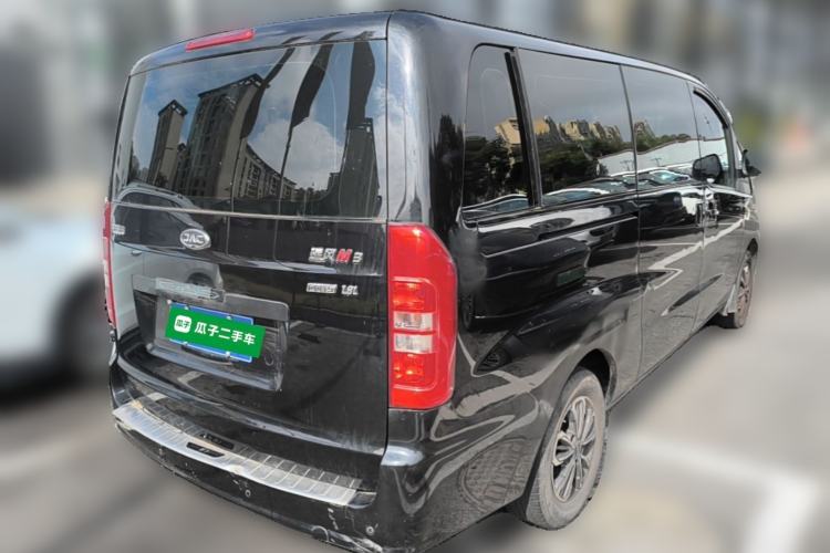 Used JAC Refine M3 2019 PLUS IKEA Edition 1.8L Luxury 9-Seater Exterior 5