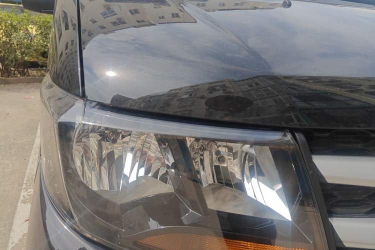 Used JAC Refine M3 2019 1.8L 5-Seater Express Edition Exterior 6