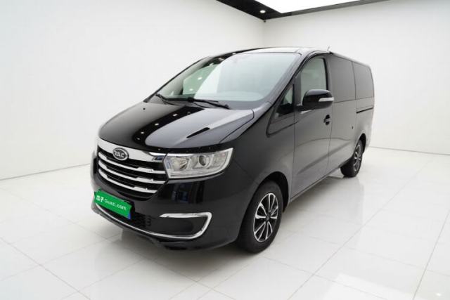 Używany JAC Refine M3 2019 PLUS IKEA Edition 1.8L Luxury 9-Seater