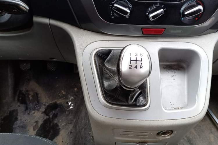 Used JAC Refine M3 2019 IKEA Edition 1.6L Luxury Model Gear Lever