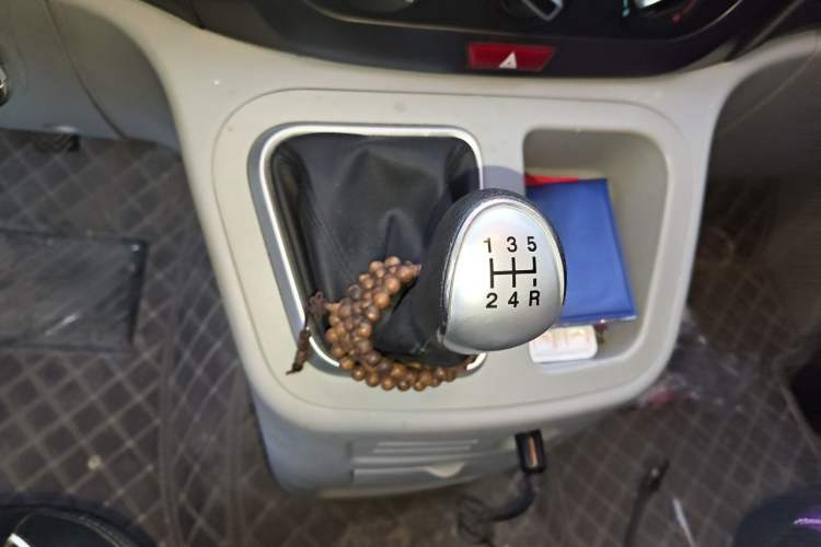 Used JAC Refine M3 2019 Creator Edition 1.8L Luxury Model Gear Lever