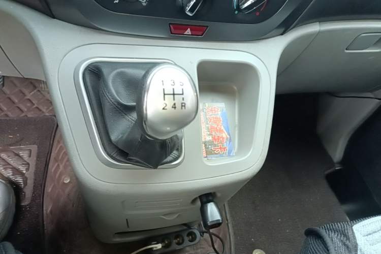 Used JAC Refine M3 2019 Creator Edition 1.8L Luxury Model Gear Lever