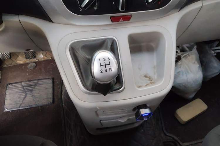 Used JAC Refine M3 2019 Creator Edition 1.8L Luxury Model Gear Lever