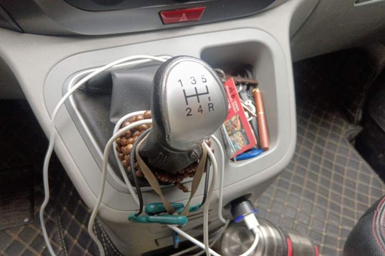 Used JAC Refine M3 2019 IKEA Edition 1.6L Luxury Model Gear Lever