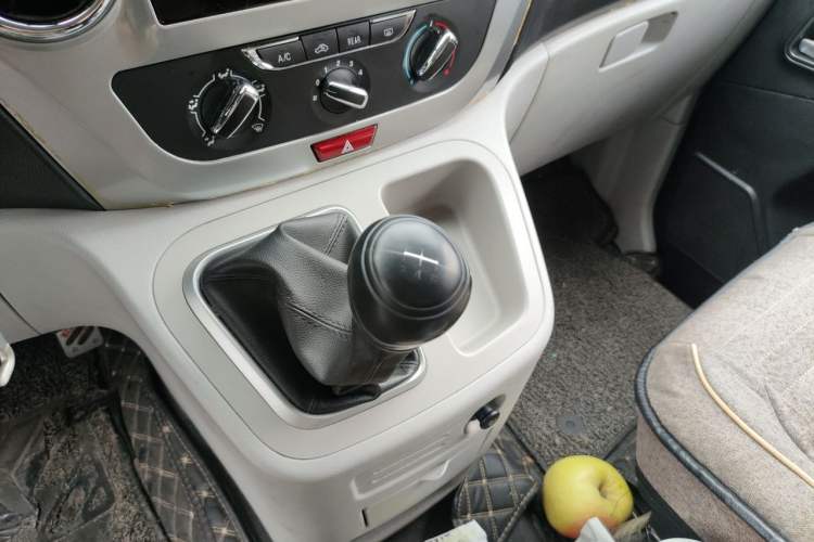 Used JAC Refine M3 2019 PLUS IKEA Edition 1.8L Luxury Model Gear Lever