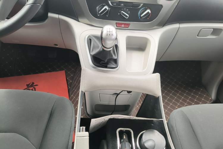 Used JAC Refine M3 2019 Creator Edition 1.8L Luxury Model Gear Lever