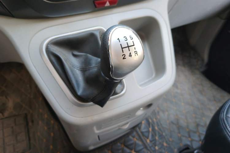Used JAC Refine M3 2019 IKEA Edition 1.8L Luxury Model Gear Lever
