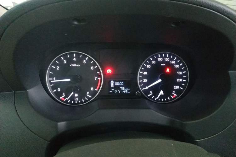 Used JAC Refine M3 2019 PLUS Maker Edition 1.8L Luxury Smart Model with 9 Seats Instrument Cluster