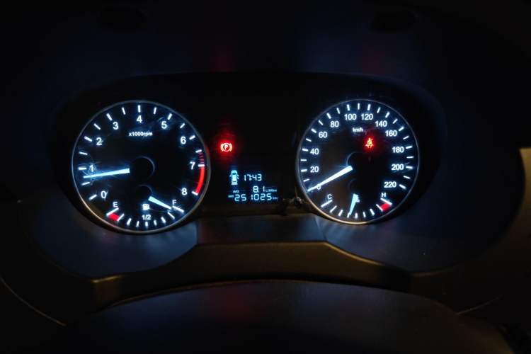 Used JAC Refine M3 2019 Creator Edition 1.8L Luxury Model Instrument Cluster