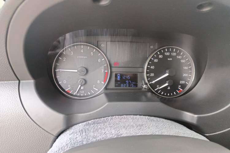 Used JAC Refine M3  Instrument Cluster