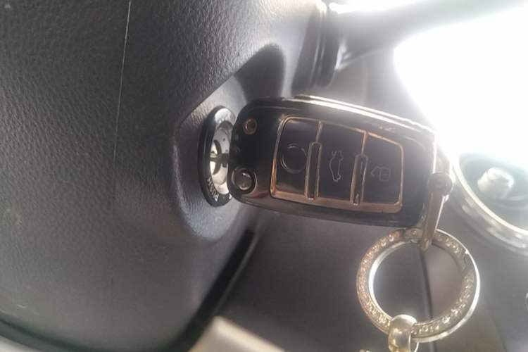 Used JAC Refine M3 2019 IKEA Edition 1.8L Luxury Model Interior 1