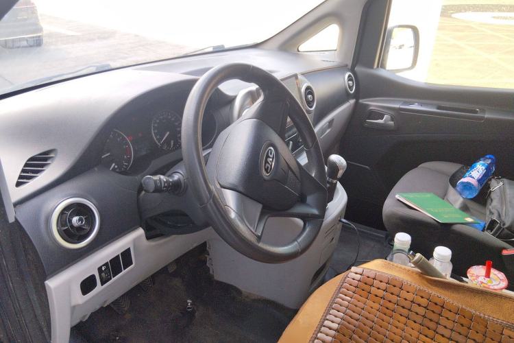 Used JAC Refine M3 2019 1.8L 5-Seater Express Edition Interior 2