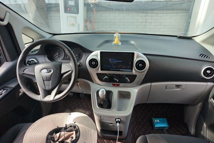 Used JAC Refine M3 2019 Creator Edition 1.8L Luxury Model Interior 2