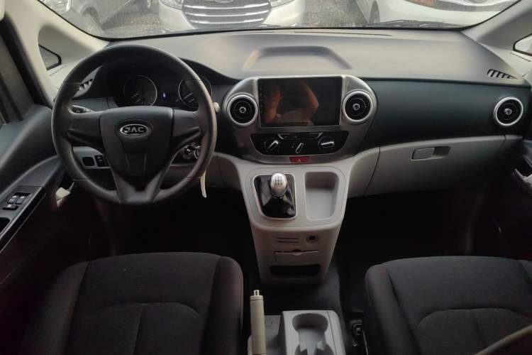 Used JAC Refine M3 2019 Creator Edition 1.8L Luxury Model Interior 3