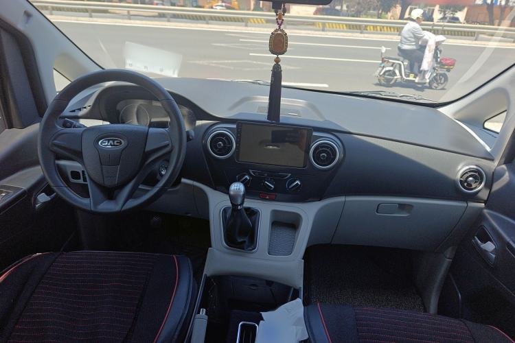 Used JAC Refine M3 2019 1.8L 5-Seater Express Edition Interior 3