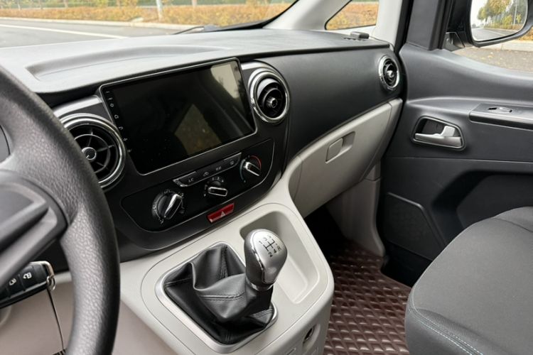 Used JAC Refine M3 2019 PLUS IKEA Edition 1.8L Luxury 9-Seater Interior 3