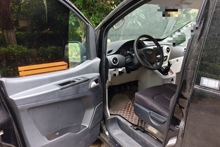 Used JAC Refine M3 2019 Creator Edition 1.6L Luxury Version Interior 3