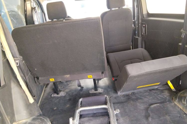 Used JAC Refine M3 2019 1.8L 5-Seater Express Edition Interior 4