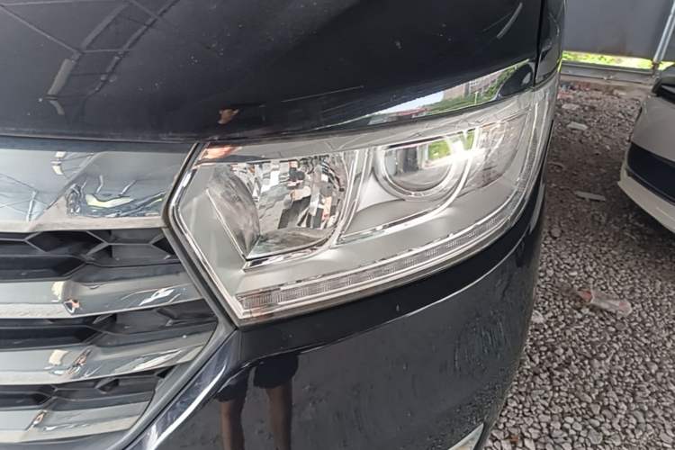 Used JAC Refine M3 2019 IKEA Edition 1.6L Luxury Model Left Front Headlight