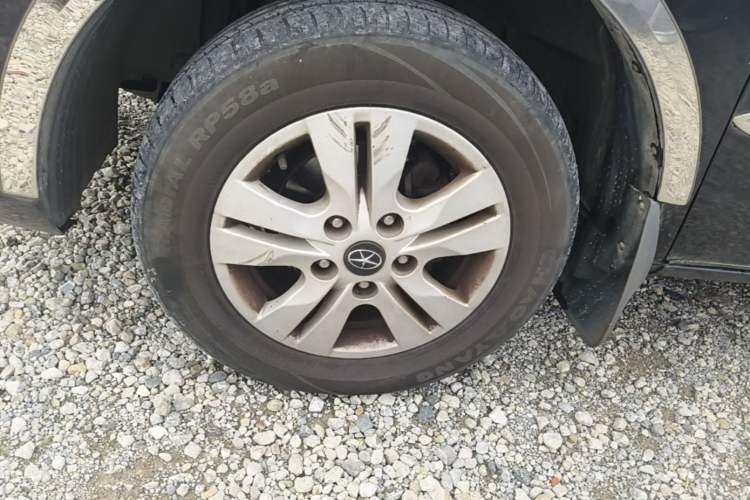 Used JAC Refine M3 2019 IKEA Edition 1.6L Luxury Model Left Front Wheel Hub