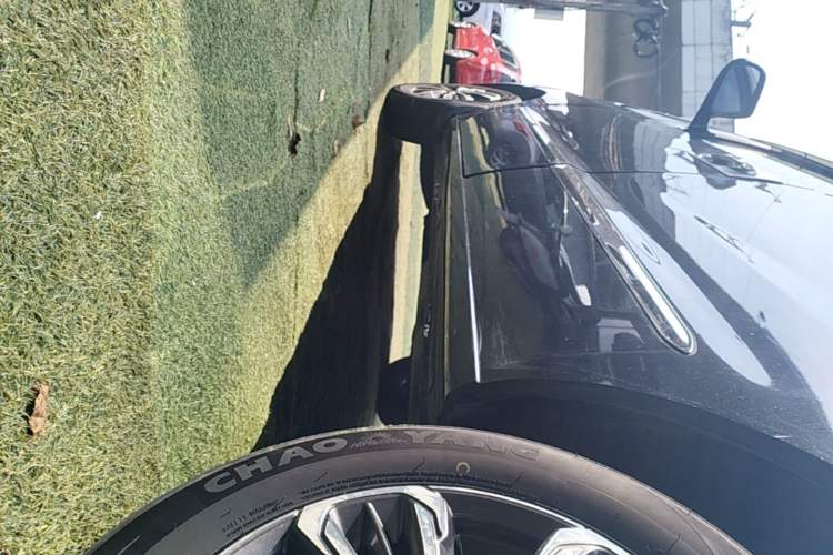 Used JAC Refine M3 2019 IKEA Edition 1.8L Luxury Smart Model Left Side Sill