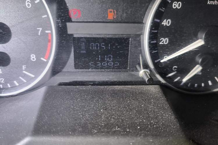 Used JAC Refine M3 2019 Creator Edition 1.8L Luxury Model Odometer Close Up