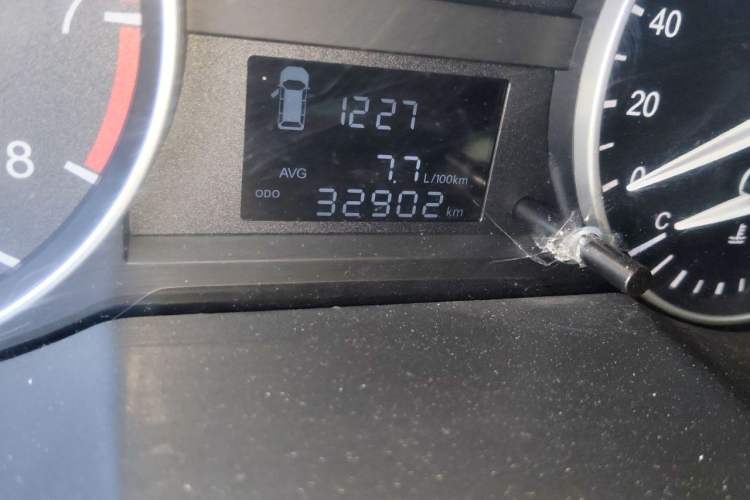 Used JAC Refine M3 2019 Creator Edition 1.8L Luxury Model Odometer Close Up