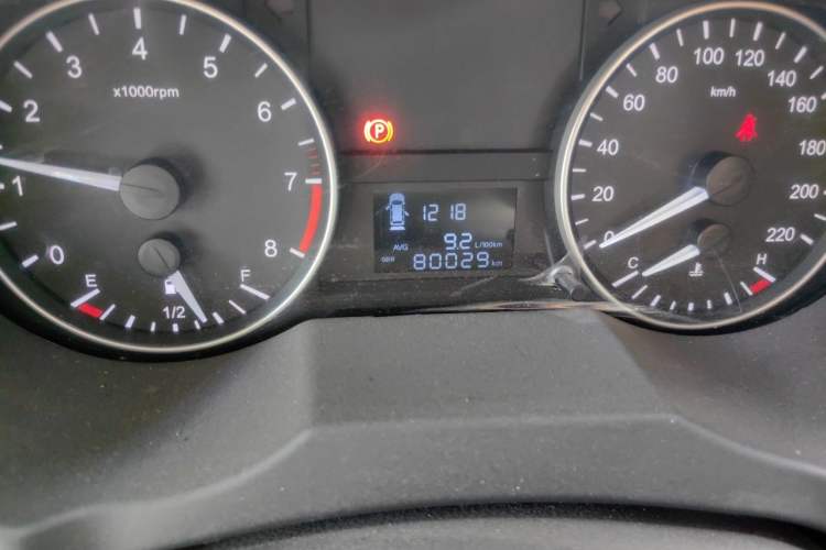 Used JAC Refine M3 2019 1.8L 5-Seater Express Edition Odometer Close Up