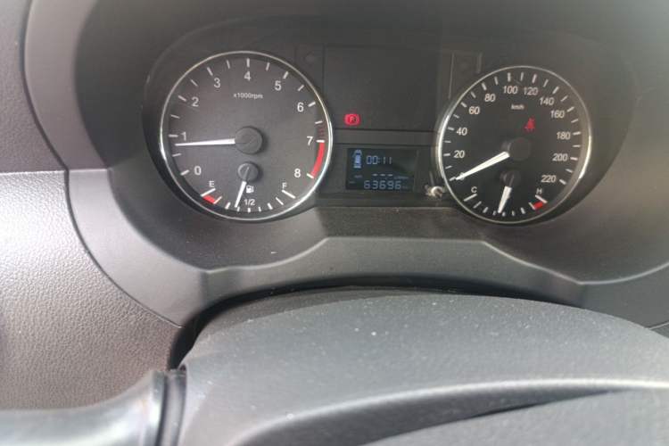 Used JAC Refine M3 2019 IKEA Edition 1.6L Luxury Smart Model Odometer Close Up