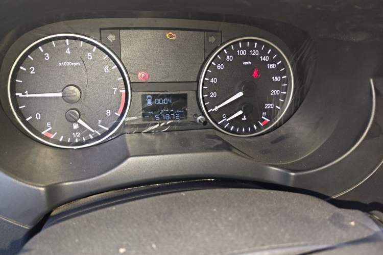 Used JAC Refine M3 2019 Creator Edition 1.8L Luxury Model Odometer Close Up