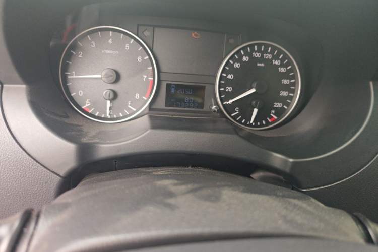 Used JAC Refine M3 2019 Creator Edition 1.8L Luxury Model Odometer Close Up