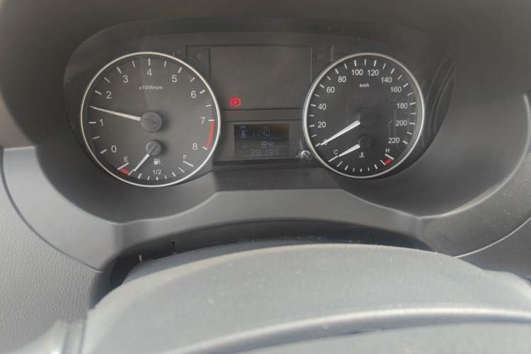 Used JAC Refine M3 2019 1.8L 5-Seater Express Edition Odometer Close Up