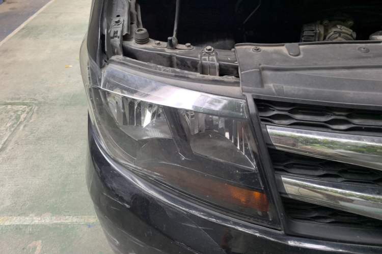 Used JAC Refine M3 2019 Creator Edition 1.6L Luxury Smart Version Right Front Headlight