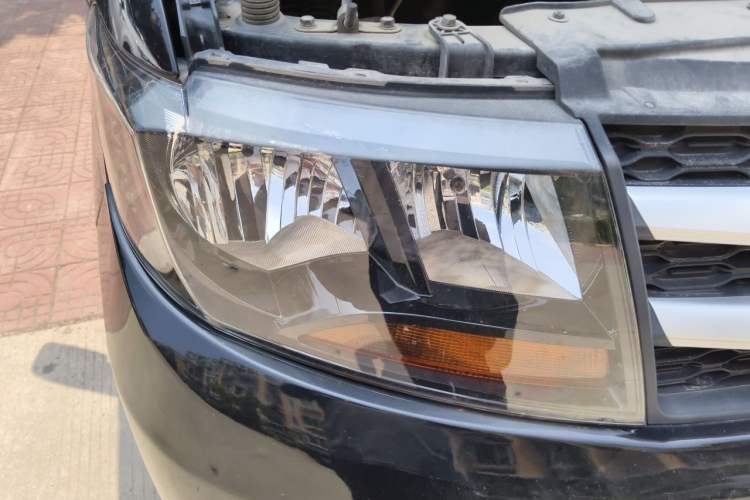 Used JAC Refine M3 2019 PLUS Maker Edition 1.8L Luxury Model Right Front Headlight
