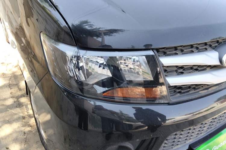 Used JAC Refine M3 2019 Creator Edition 1.8L Luxury Model Right Front Headlight
