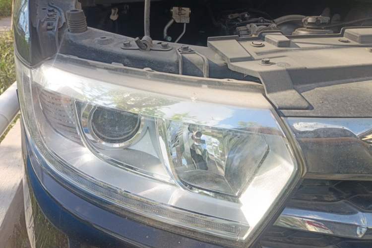 Used JAC Refine M3 2019 IKEA Edition 1.6L Luxury Smart Model Right Front Headlight