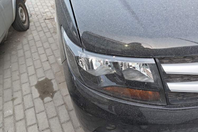 Used JAC Refine M3 2019 Creator Edition 1.8L Luxury Model Right Front Headlight