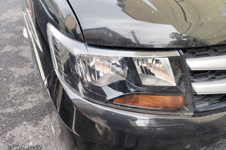 Used JAC Refine M3 2019 Creator Edition 1.8L Luxury Model Right Front Headlight