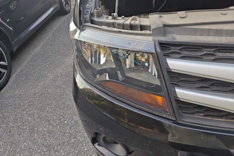 Used JAC Refine M3 2019 PLUS Maker Edition 1.8L Luxury Model Right Front Headlight