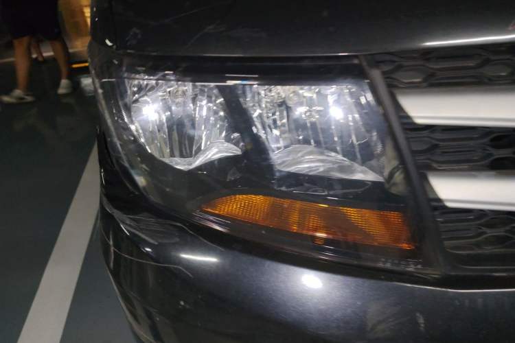 Used JAC Refine M3 2019 PLUS Maker Edition 1.8L Luxury Model Right Front Headlight